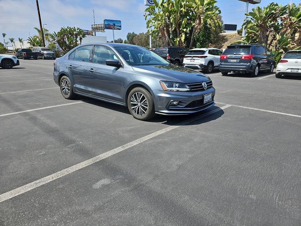 Used 2018 Volkswagen Jetta Wolfsburg Sedan