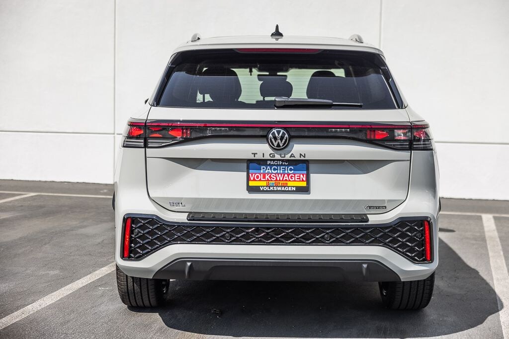 New 2026 Volkswagen Tiguan 2.0T SEL R-Line Turbo SUV