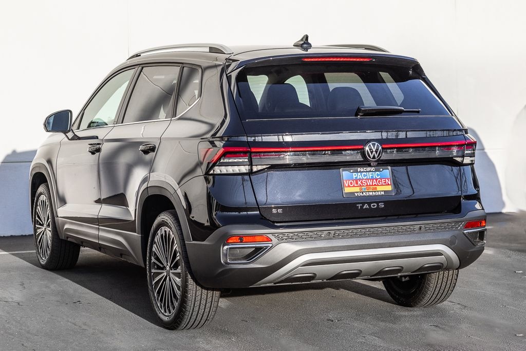 New 2026 Volkswagen Taos 1.5T SE SUV