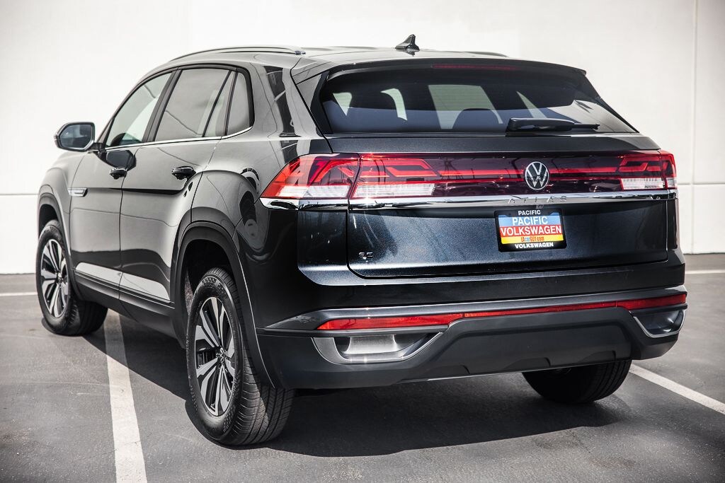 New 2026 Volkswagen Atlas Cross Sport 2.0T SE SUV