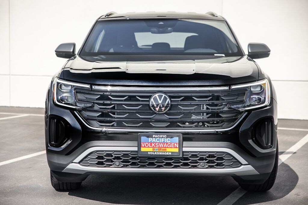 New 2026 Volkswagen Atlas Cross Sport 2.0T SE SUV