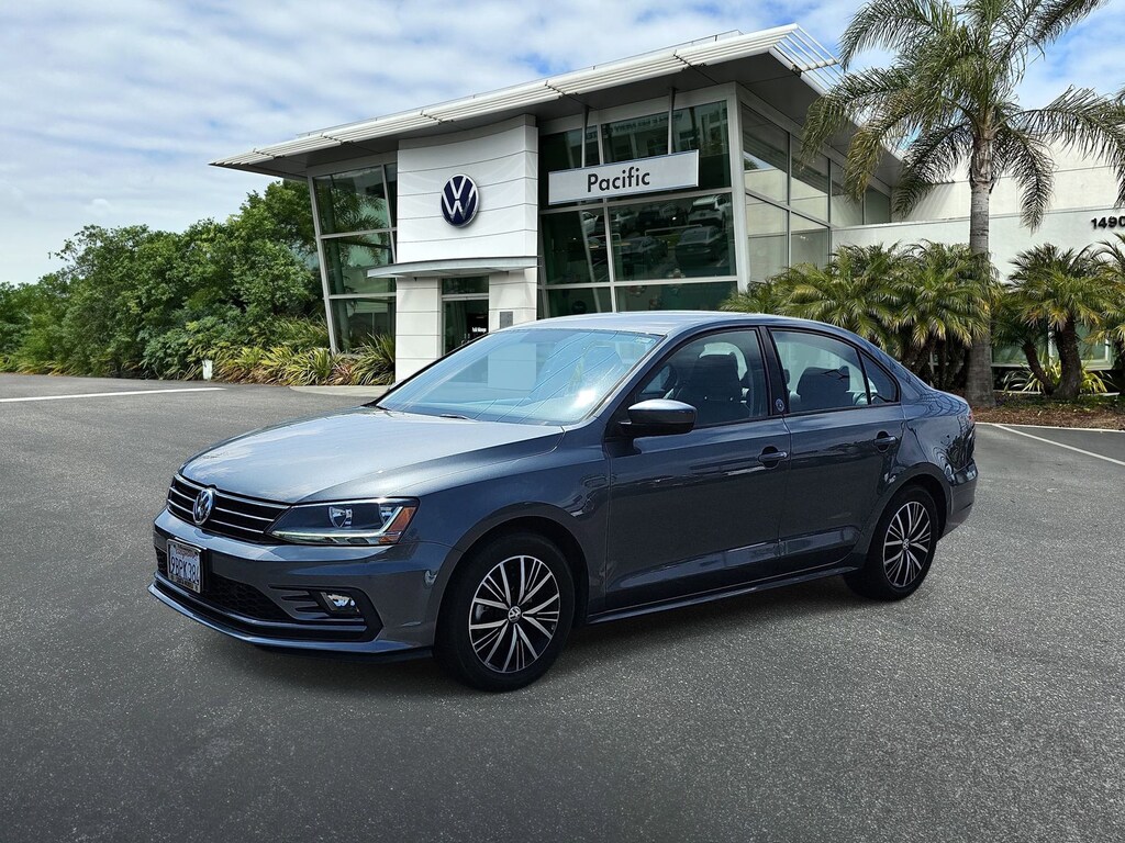 Used 2018 Volkswagen Jetta Wolfsburg Sedan