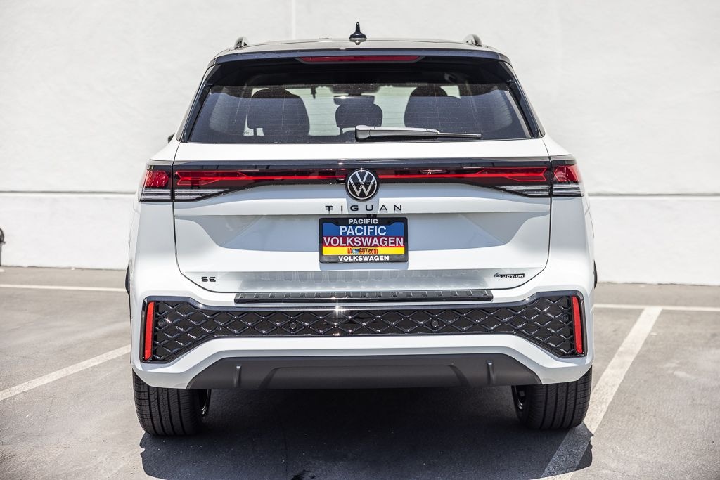 New 2026 Volkswagen Tiguan 2.0T SE R-Line Black SUV