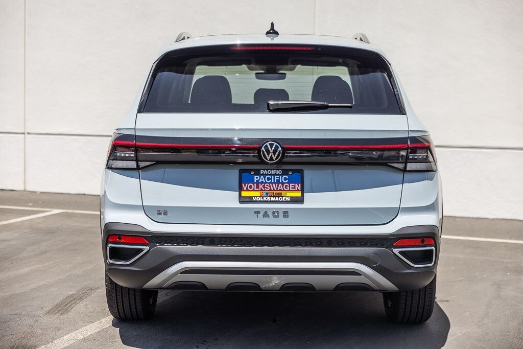 New 2026 Volkswagen Taos 1.5T SE SUV