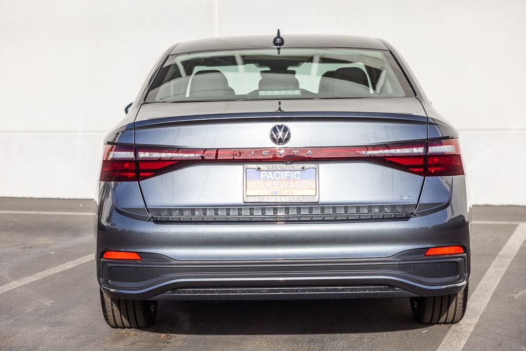 New 2026 Volkswagen Jetta 1.5T SE Sedan