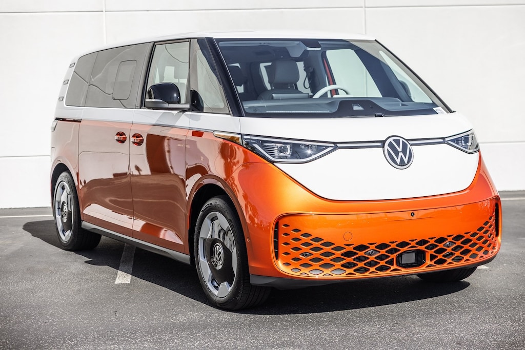 New 2025 Volkswagen ID. Buzz Pro S Plus Minivan/Van