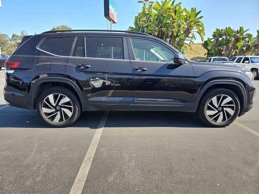 Used 2024 Volkswagen Atlas 2.0T SE w/Technology SUV