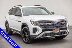 2025 Volkswagen Atlas 2.0T Peak Edition SUV