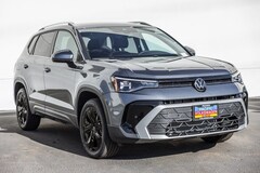 2025 Volkswagen Taos 1.5T SE SUV