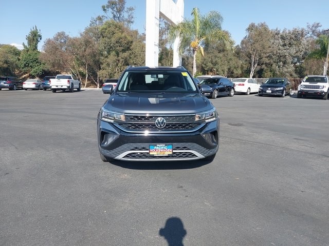 Used 2022 Volkswagen Taos SE with VIN 3VVRX7B21NM037123 for sale in Hawthorne, CA