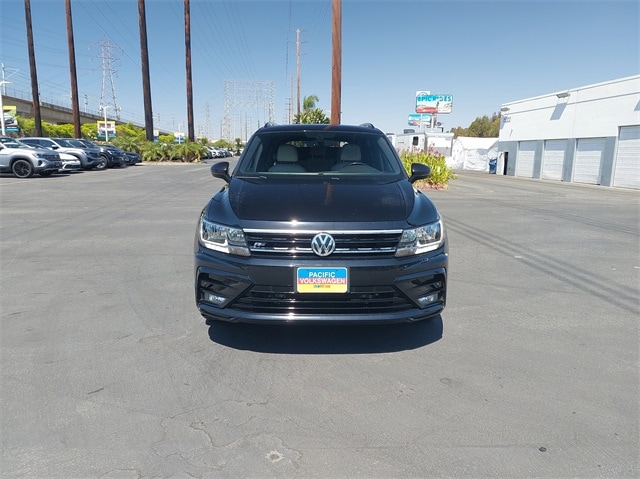 Certified 2020 Volkswagen Tiguan SE R-LINE BLACK with VIN 3VV2B7AX1LM167543 for sale in Hawthorne, CA