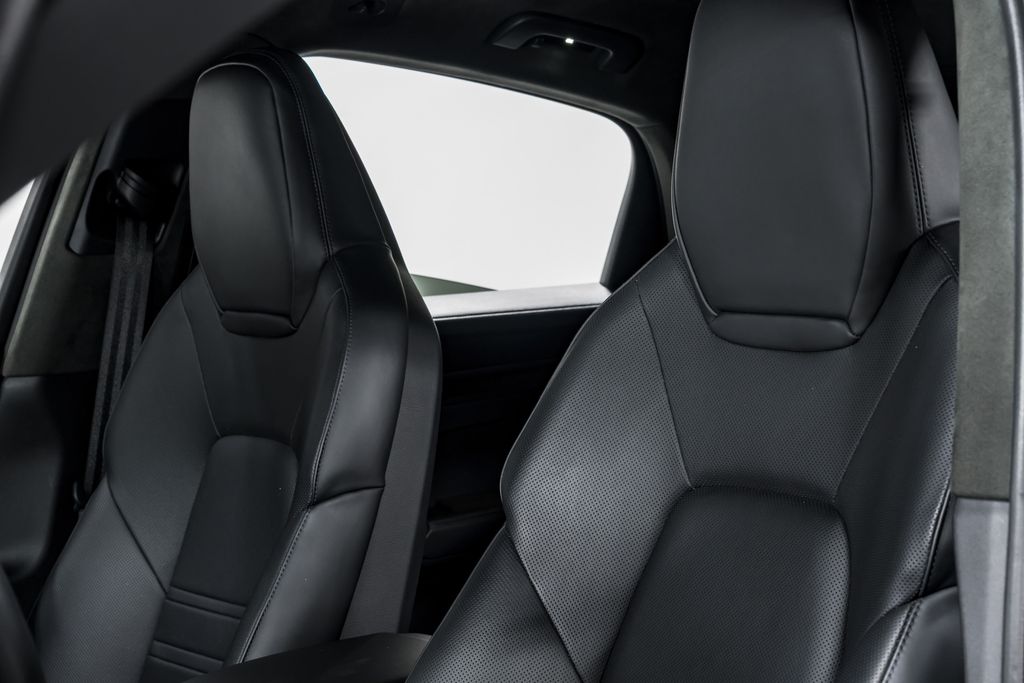 2024 Porsche Cayenne Coup Turbo GT - Photo 19