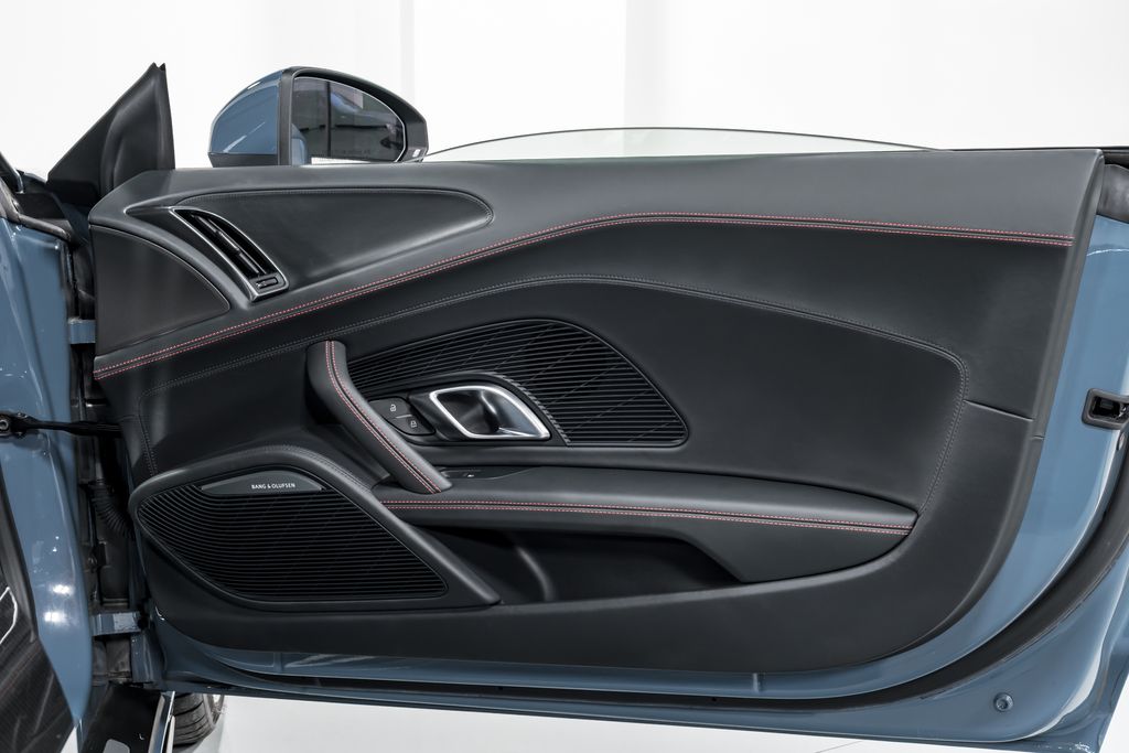 2021 Audi R8 Base - Photo 33