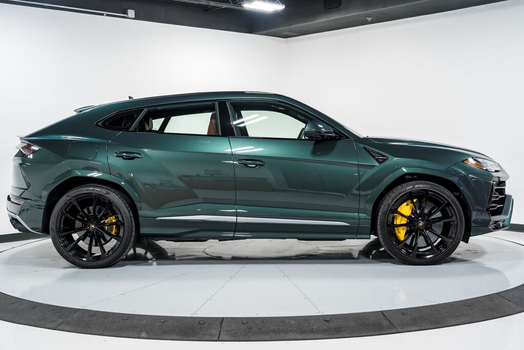 Used 2022 Lamborghini Urus SUV