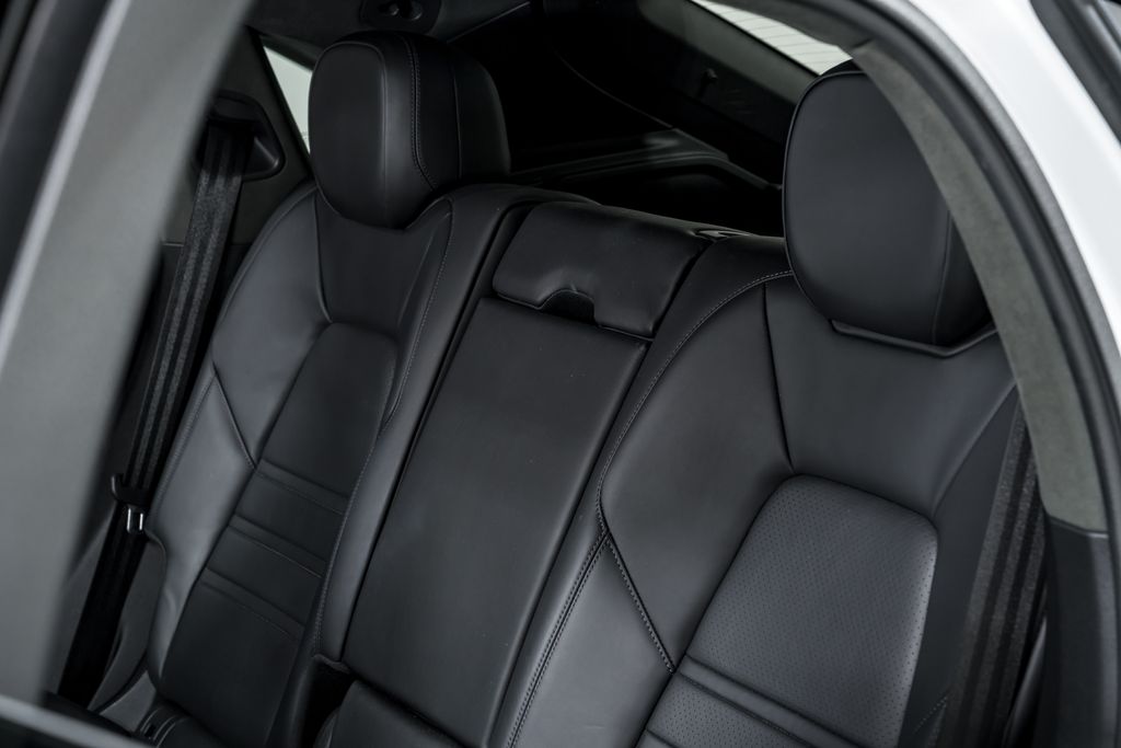 2024 Porsche Cayenne Coup Turbo GT - Photo 32
