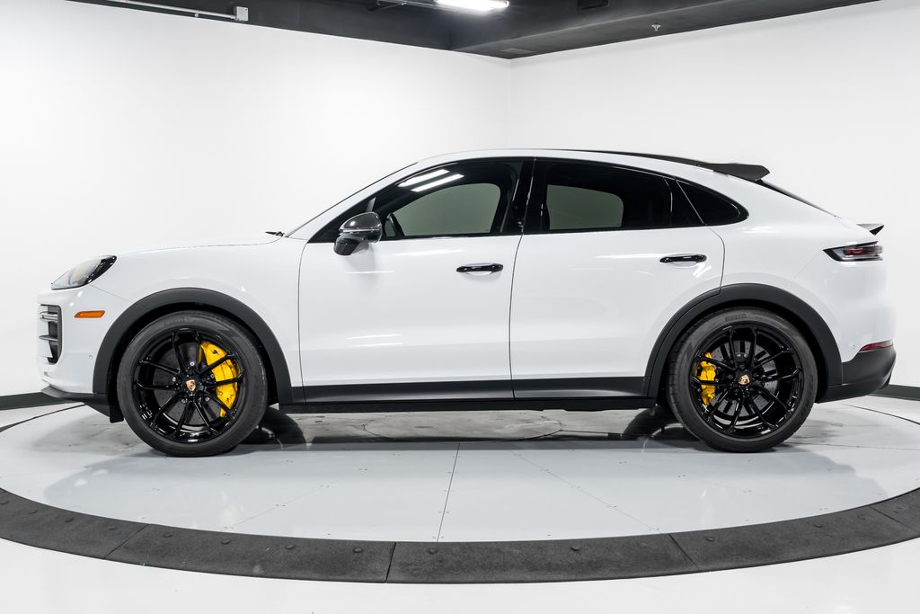 2024 Porsche Cayenne Coup Turbo GT - Photo 6