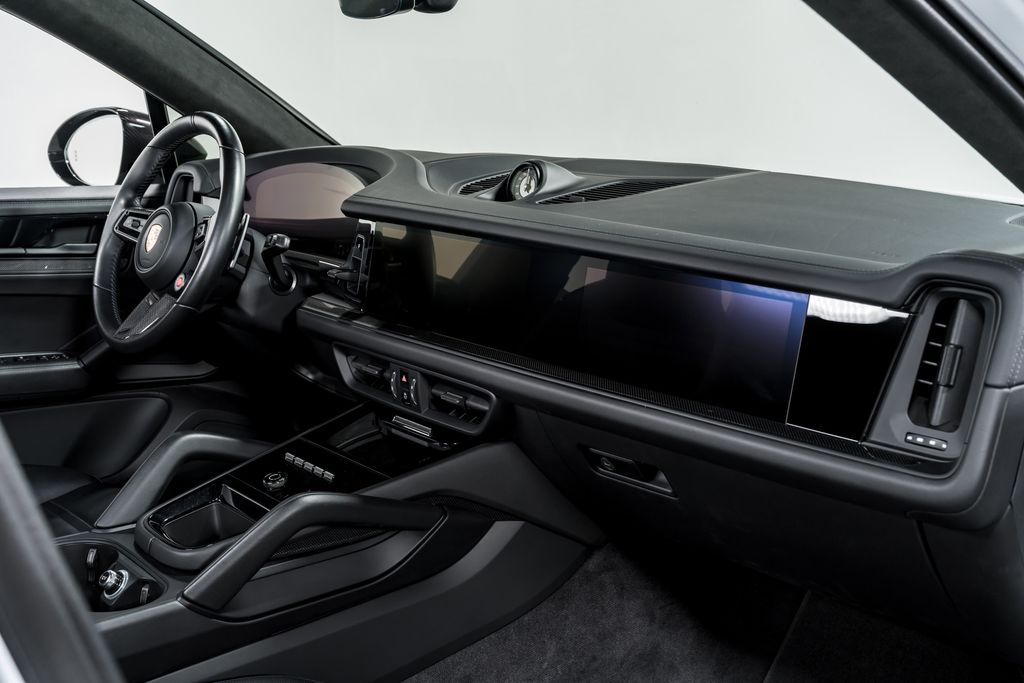 2024 Porsche Cayenne Coup Turbo GT - Photo 38