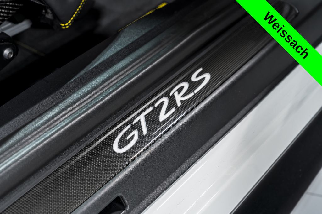 2018 Porsche 911 GT2 RS - Photo 38