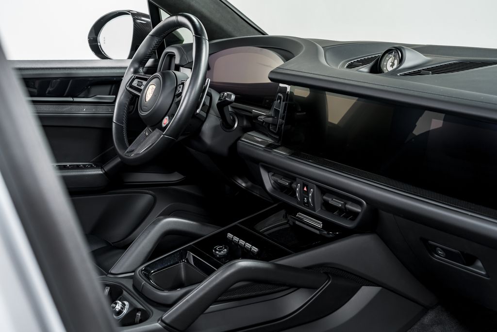 2024 Porsche Cayenne Coup Turbo GT - Photo 37