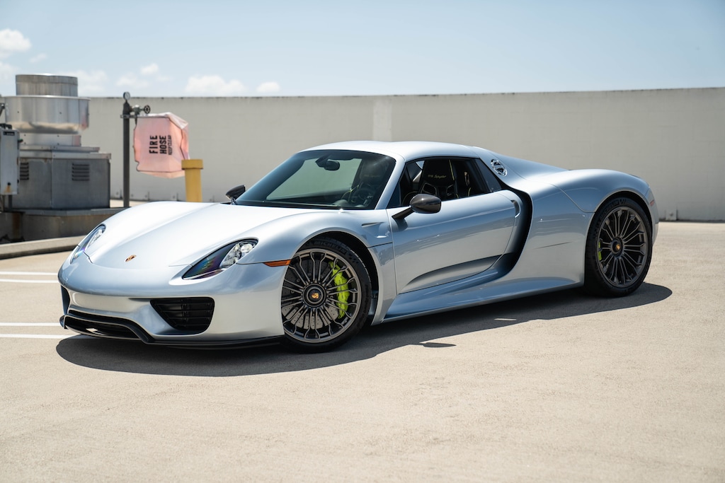 Used 2015 Porsche 918 Spyder  Cabriolet