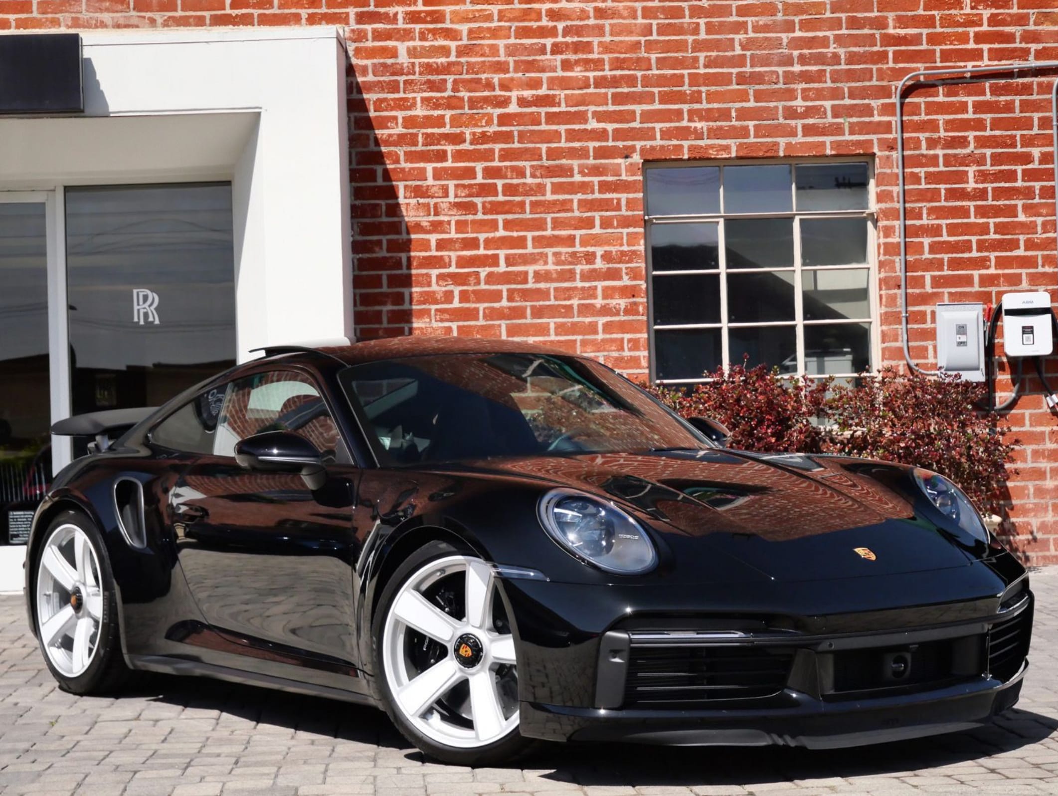 2025 Porsche 911 Turbo - Photo 2
