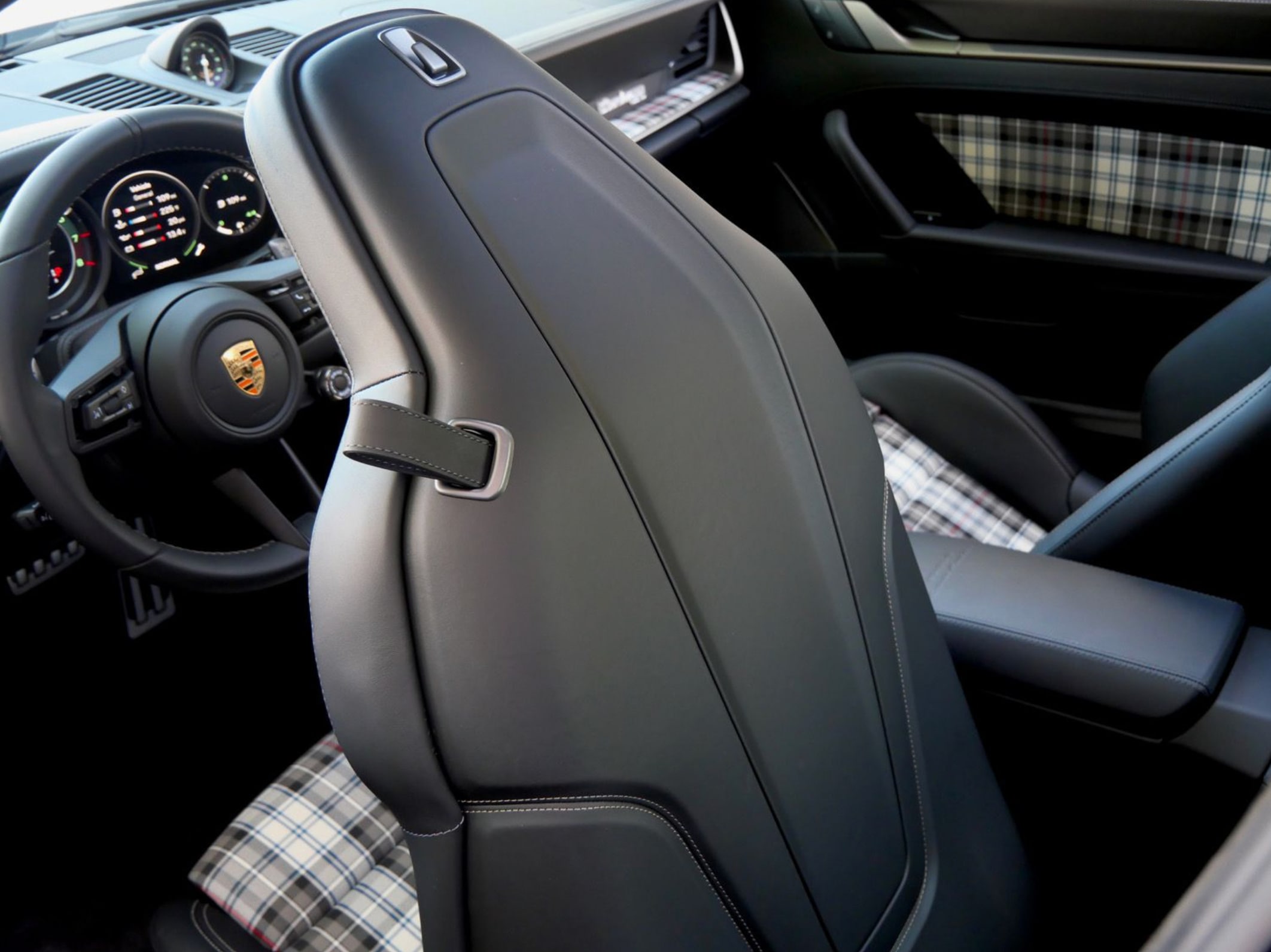 2025 Porsche 911 Turbo - Photo 24