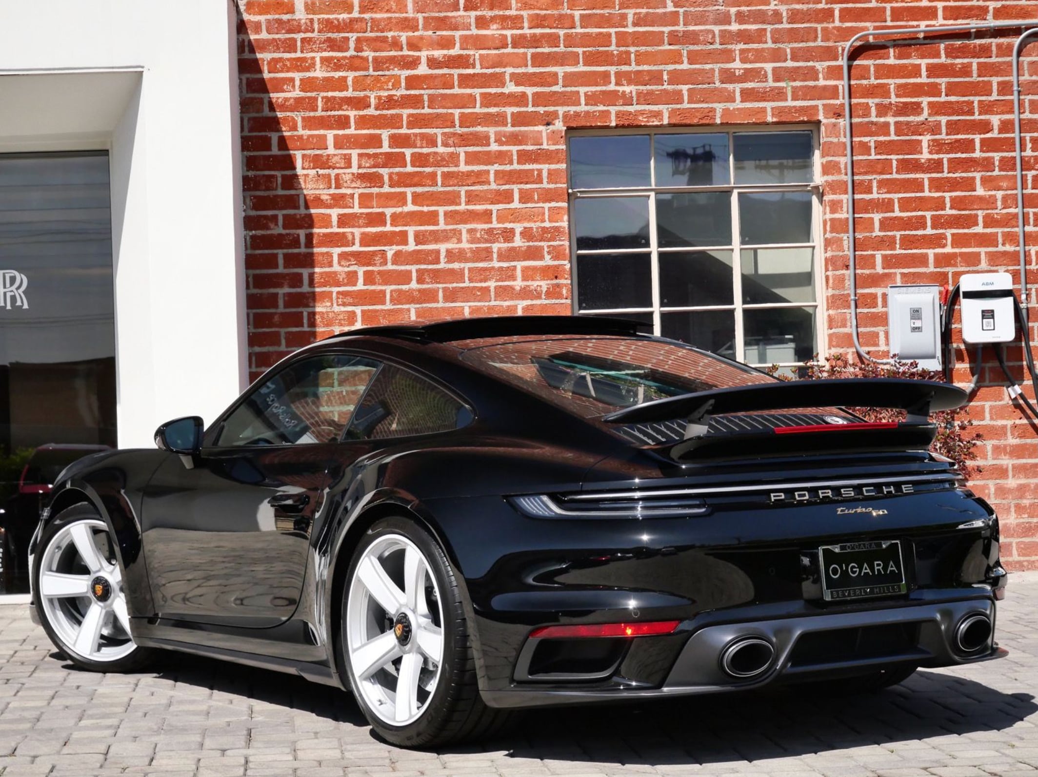 2025 Porsche 911 Turbo - Photo 8