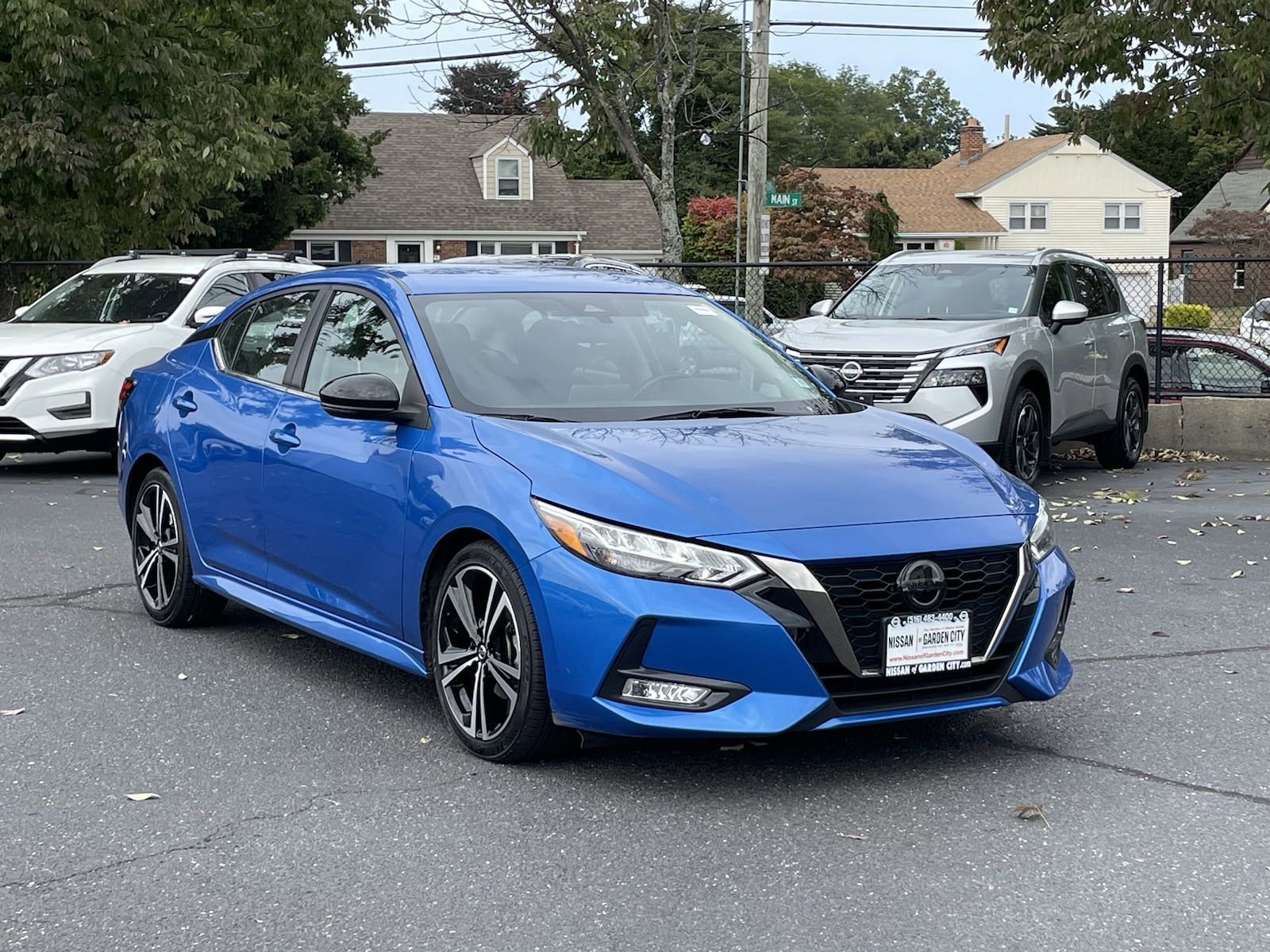 Used 2022 Nissan Sentra SR with VIN 3N1AB8DV6NY317123 for sale in Hempstead, NY