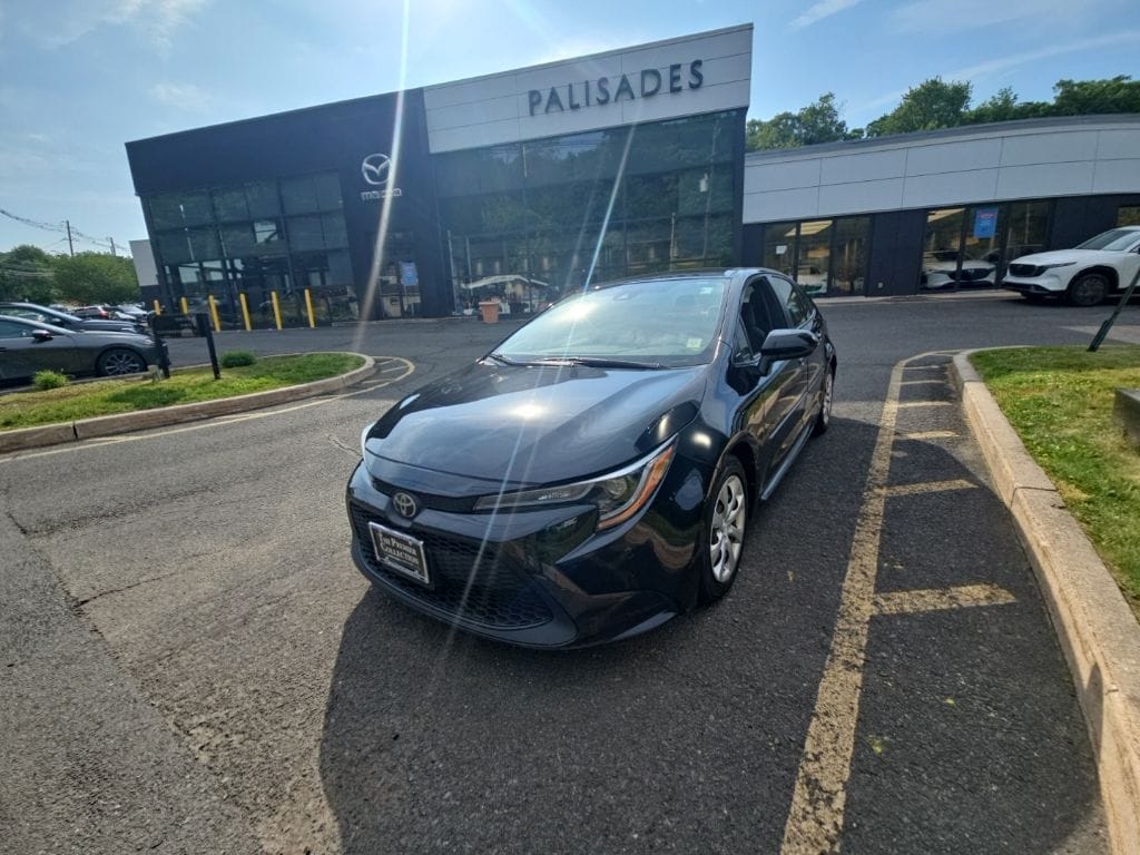 Used 2020 Toyota Corolla LE Sedan