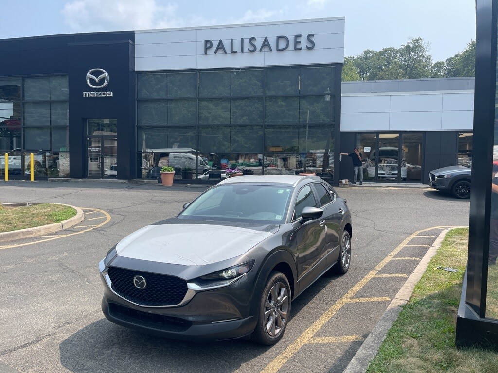2025 Mazda CX-30 2.5 S Preferred photo 2