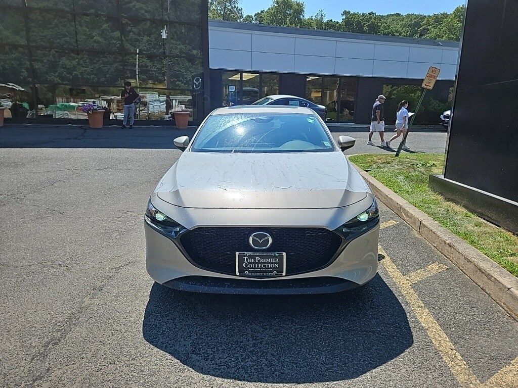 2025 Mazda Mazda3 2.5 s Preferred photo 4