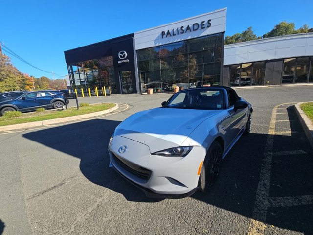 New 2026 Mazda MX-5 Miata Club CONVERTIBLE