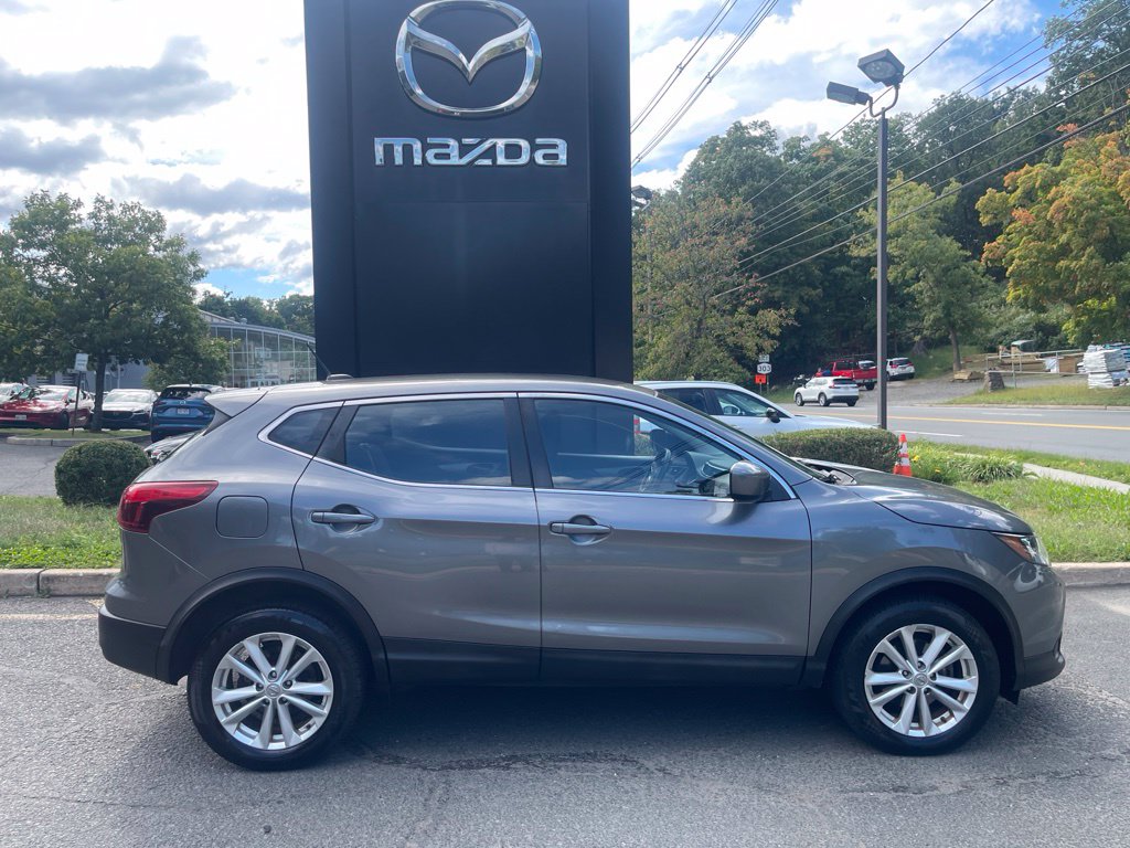  Nissan Rogue Sport
