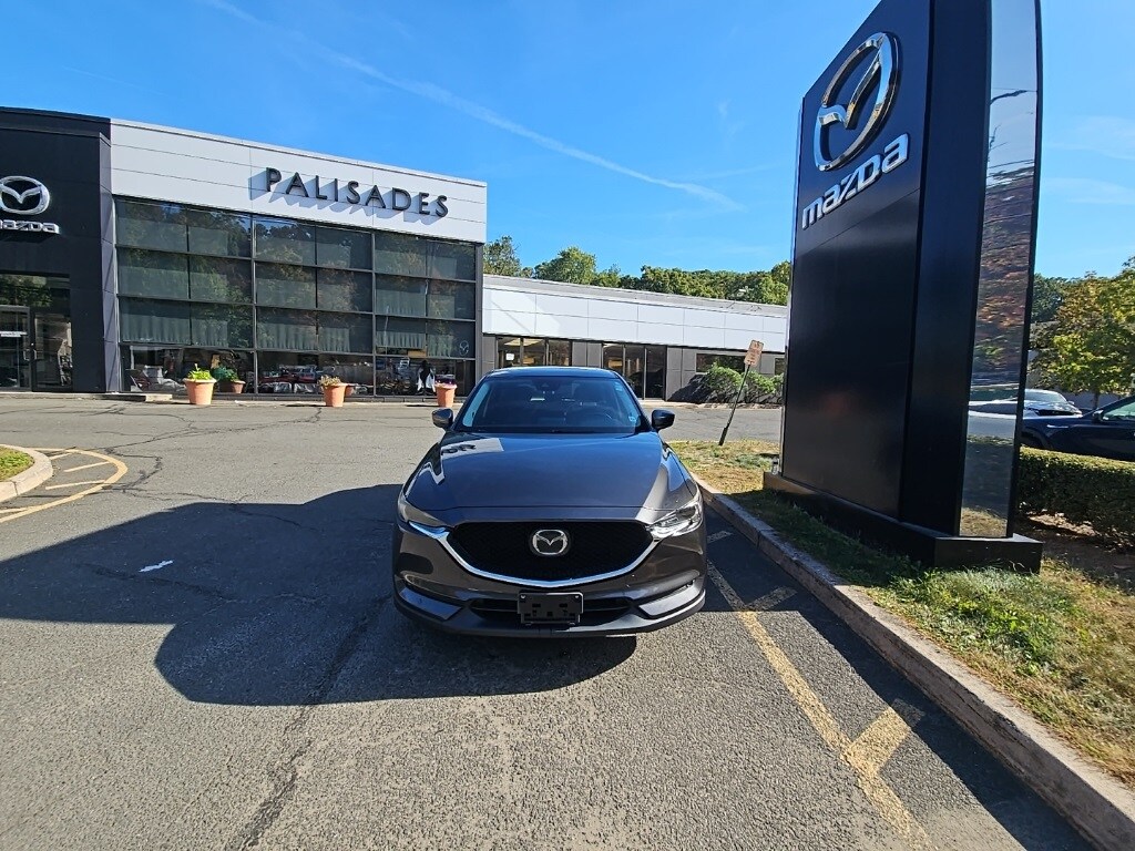 2017 Mazda CX-5 Grand Touring photo 3