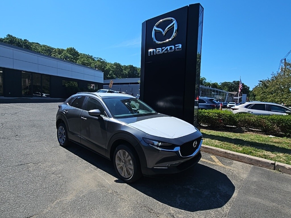 2025 Mazda CX-30 2.5 S Preferred photo 2
