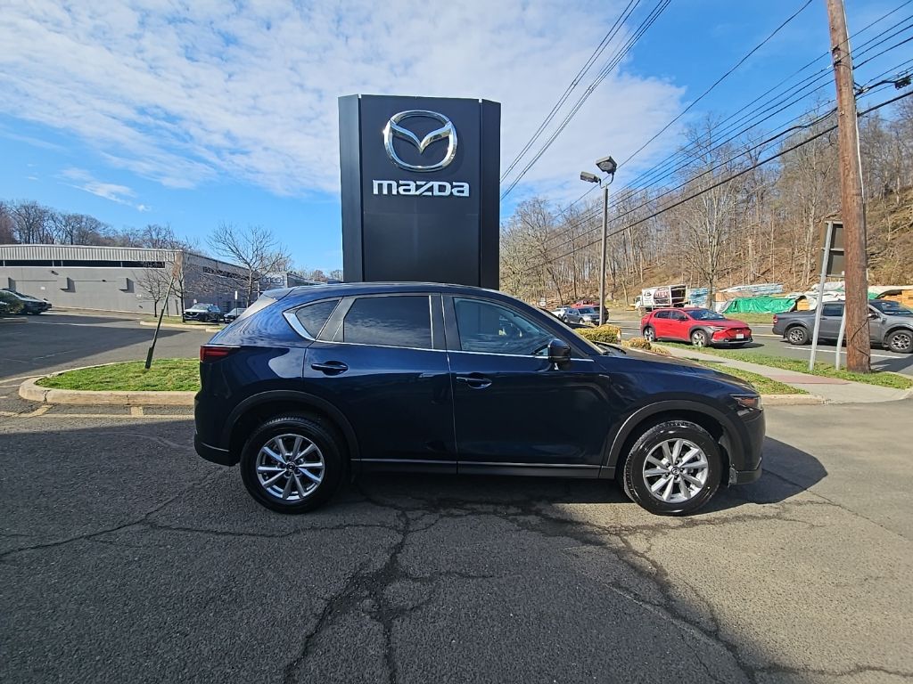 2024 Mazda CX-5 S Preferred package Auto AWD's photo