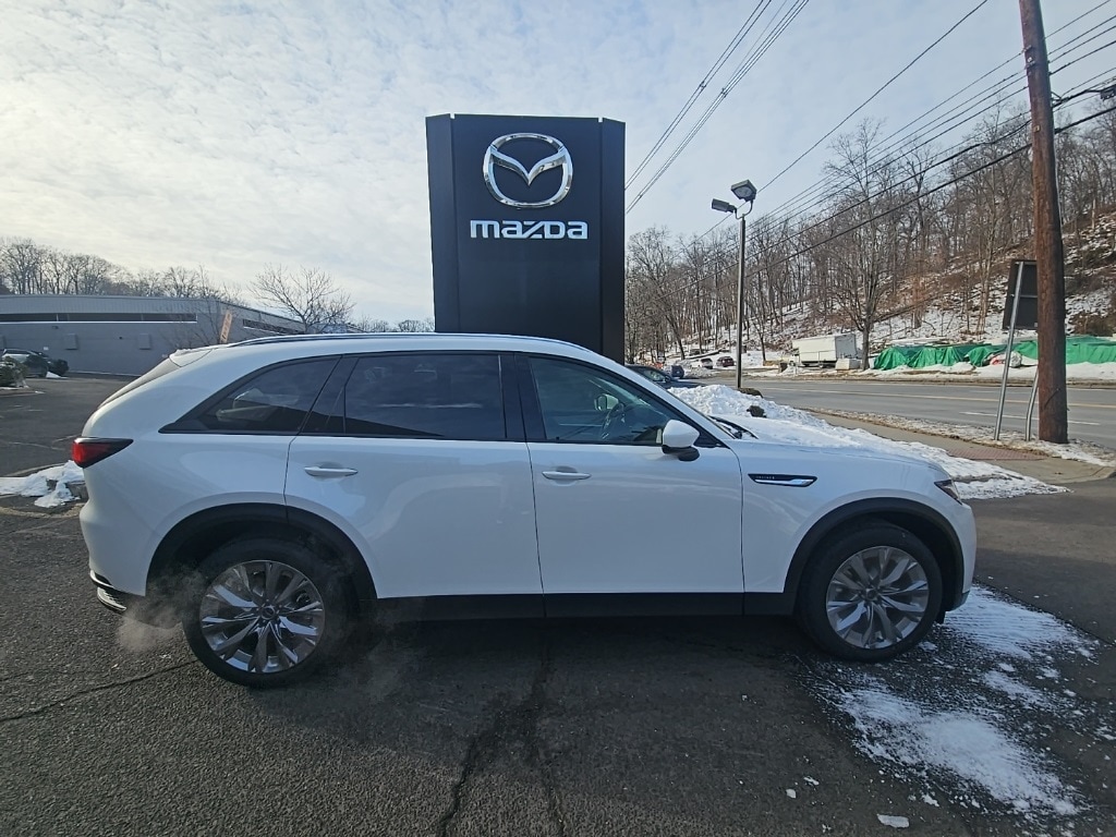 2026 Mazda CX-90 Preferred Package's photo