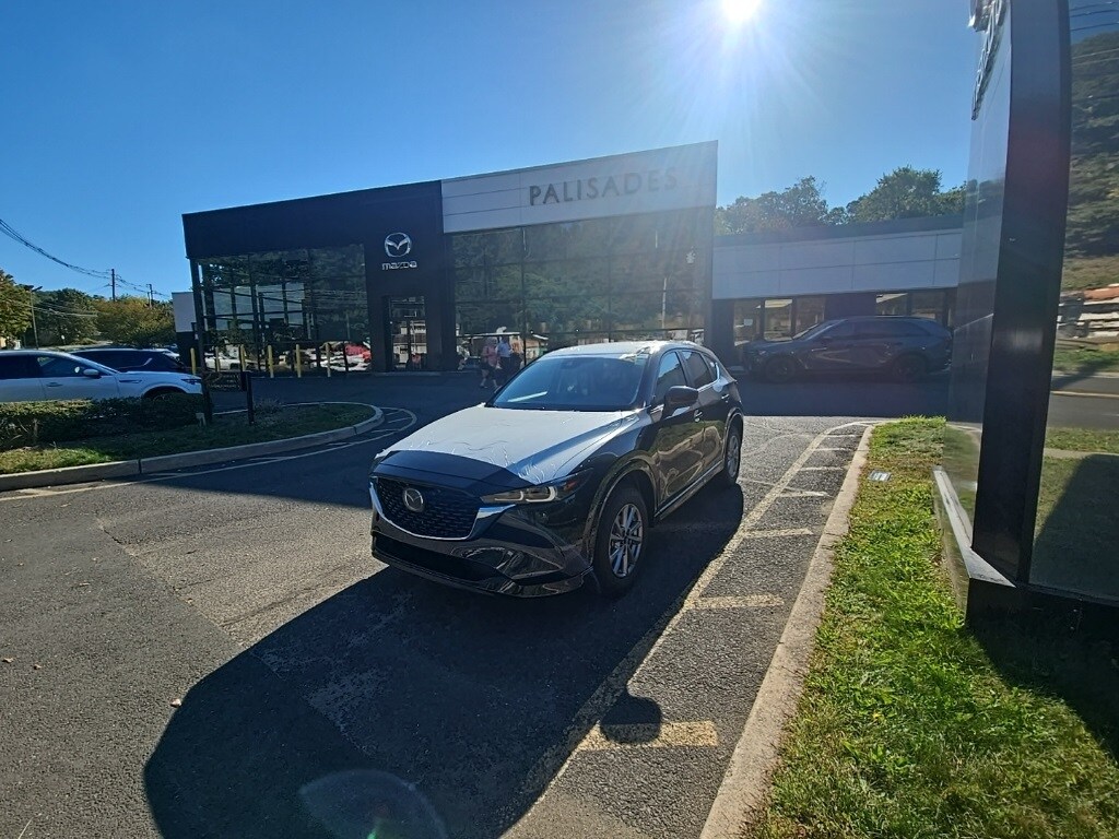 2025 Mazda CX-5 2.5 Select photo 3