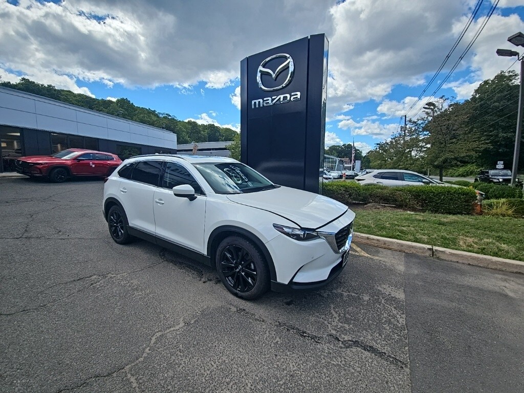 2022 Mazda CX-9 Touring photo 2