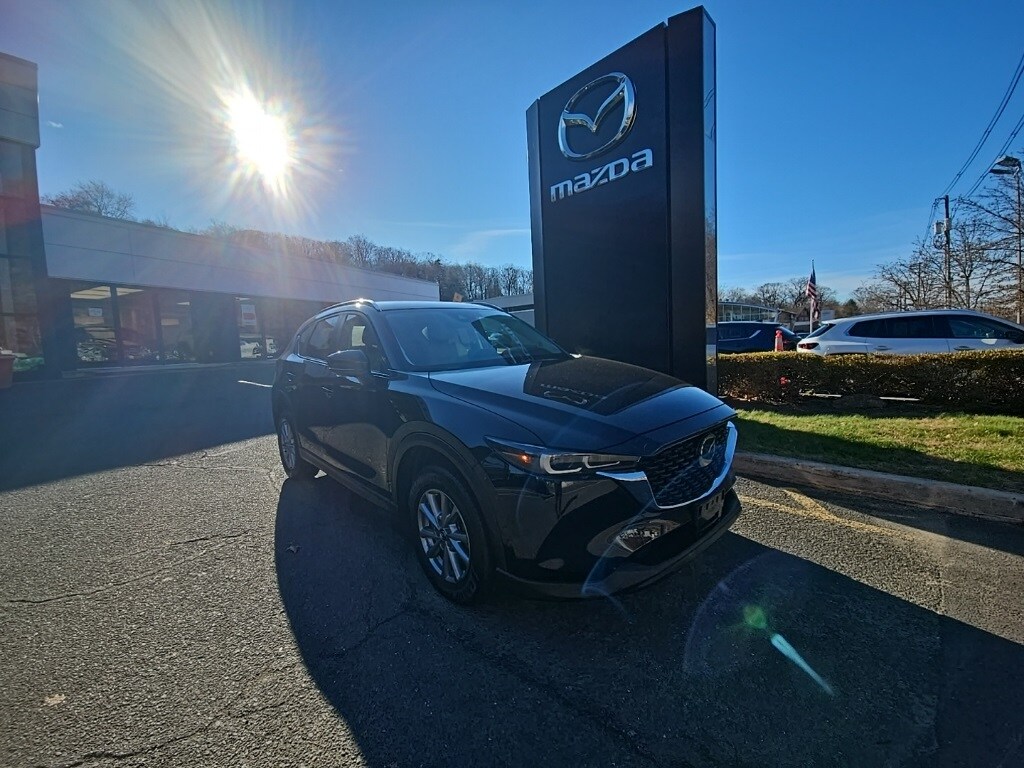 2023 Mazda CX-5 2.5 Select photo 2