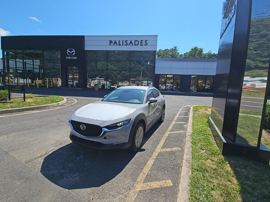 2025 Mazda CX-30 2.5 S Preferred photo 3