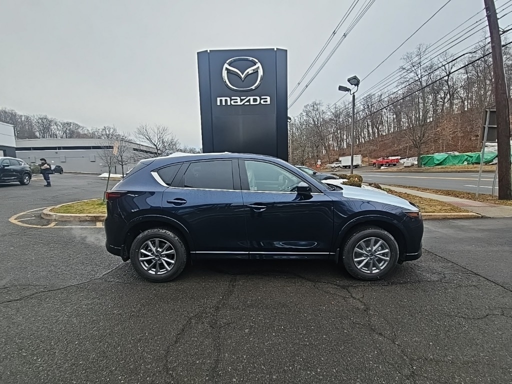 2025 Mazda CX-5 Preferred's photo