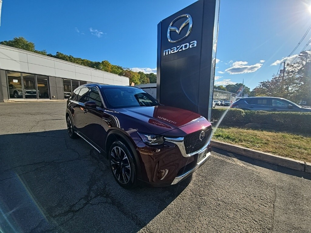 2024 Mazda CX-90 Premium Plus photo 2