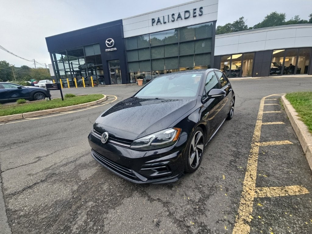 Used 2018 Volkswagen Golf R 2.0T w/DCC & Navigation Hatchback