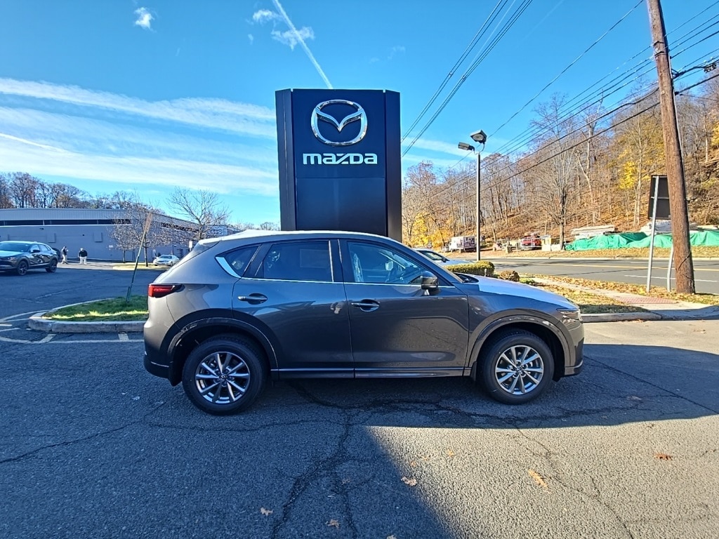 2025 Mazda CX-5 S Select Package's photo