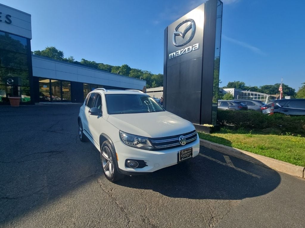 Used 2017 Volkswagen Tiguan Sport with VIN WVGUV7AX1HK028828 for sale in Nyack, NY