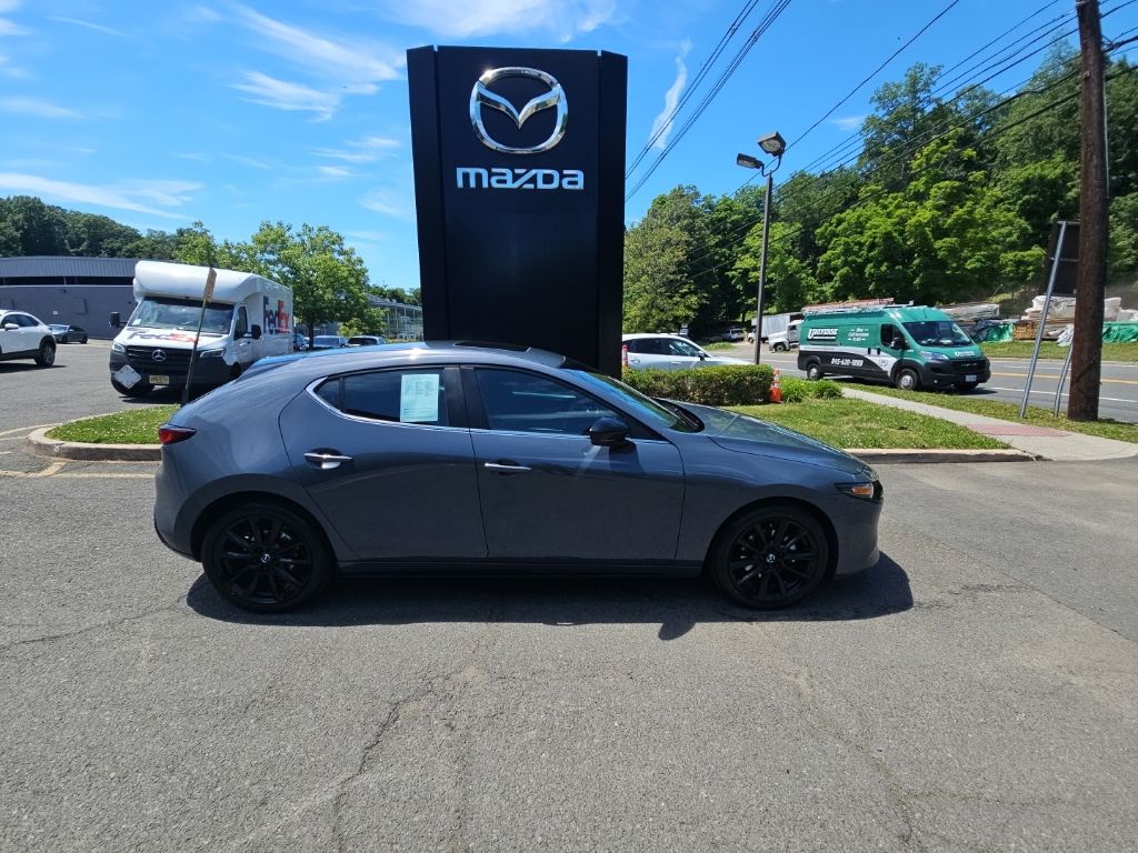 2024 Mazda CX-3 2.5 Carbon Ed. AT 5-Door SKYACTIV AWD's photo