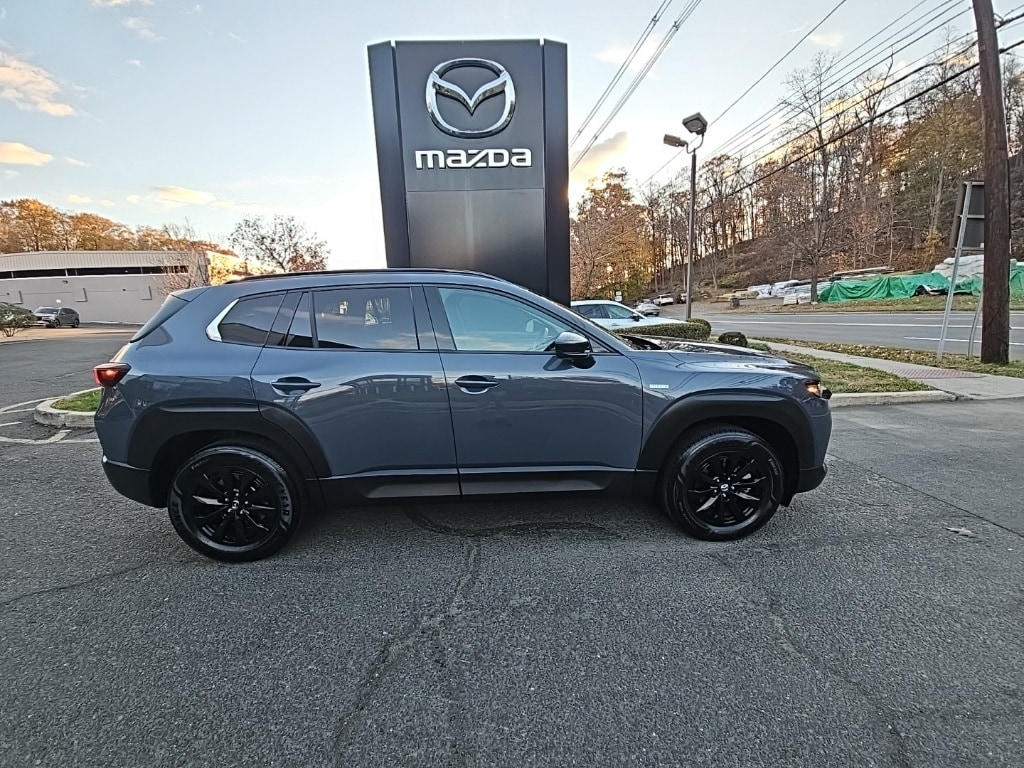 2025 Mazda CX-50 Premium's photo