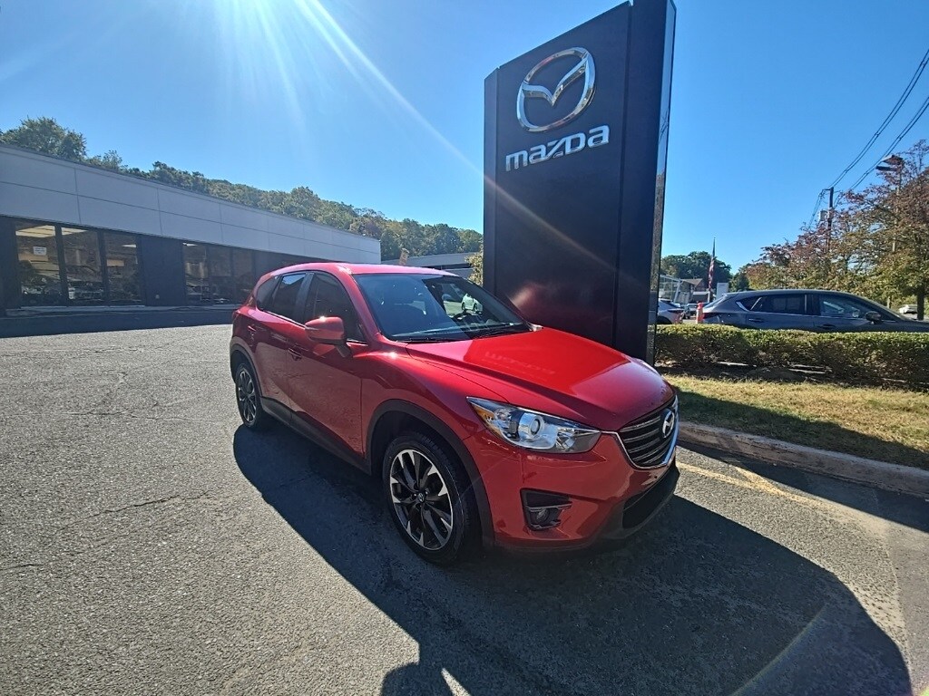 2016 Mazda CX-5 Grand Touring photo 2