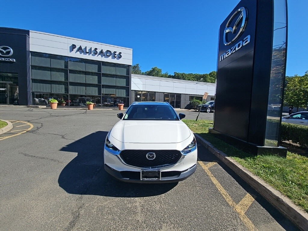 2022 Mazda CX-30 2.5 Turbo Premium Plus photo 2